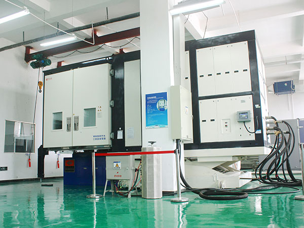 温湿度振动三综合试验